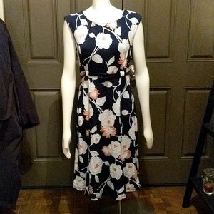Sleeveless Dress For Spring And Summer.  Size 12 Women's